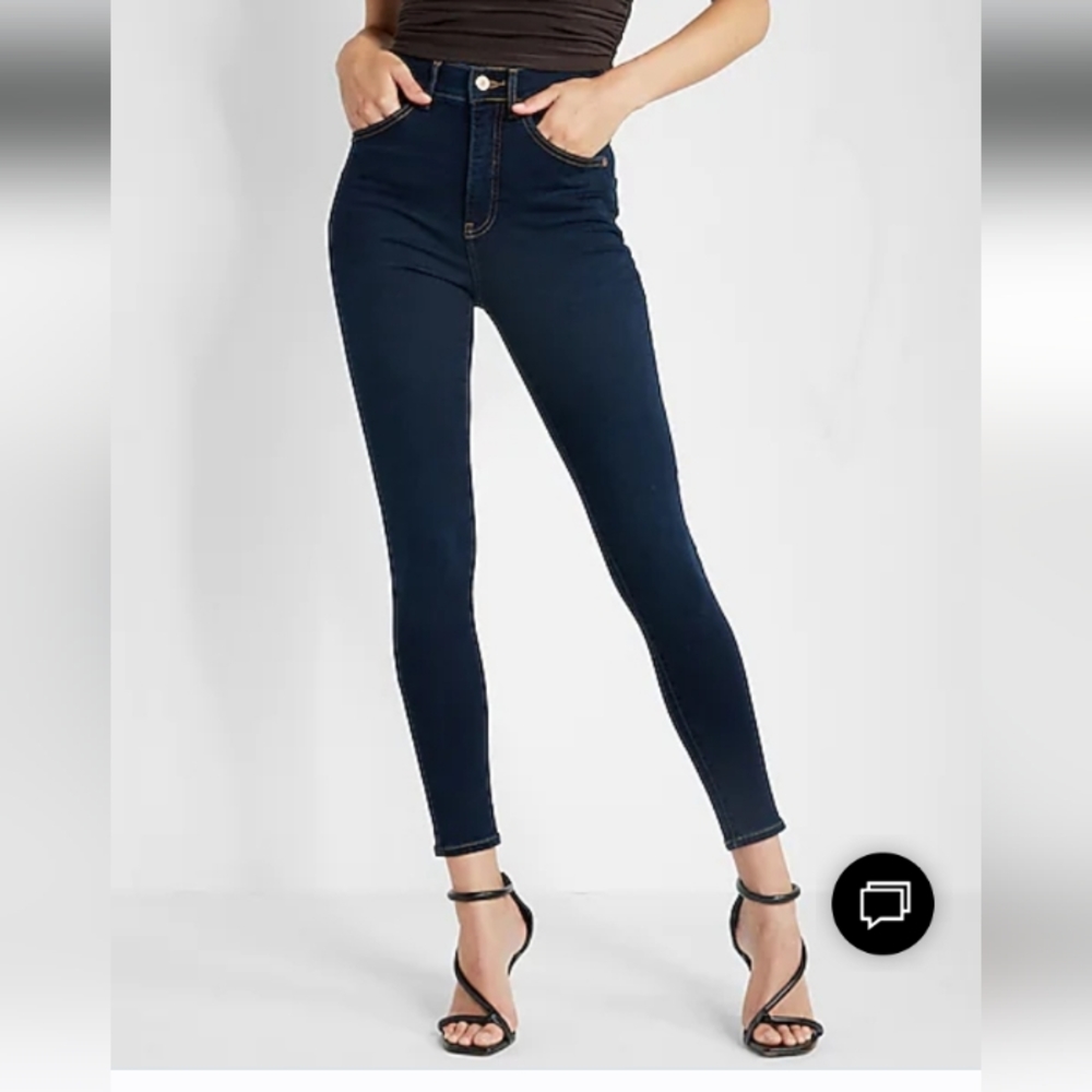 Express high waisted super soft skinny jeans. NWT.  Size 0 SHORT.  Dark wash.